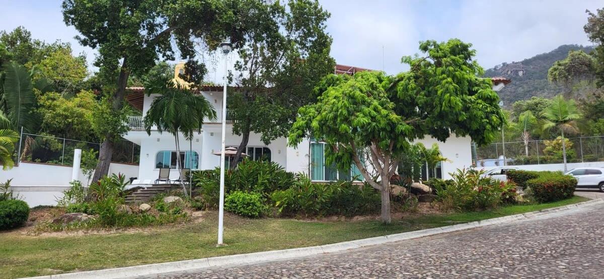 Villa Martha Garza Blanca - Private Heated Pool بويرتو فالارتا المظهر الخارجي الصورة