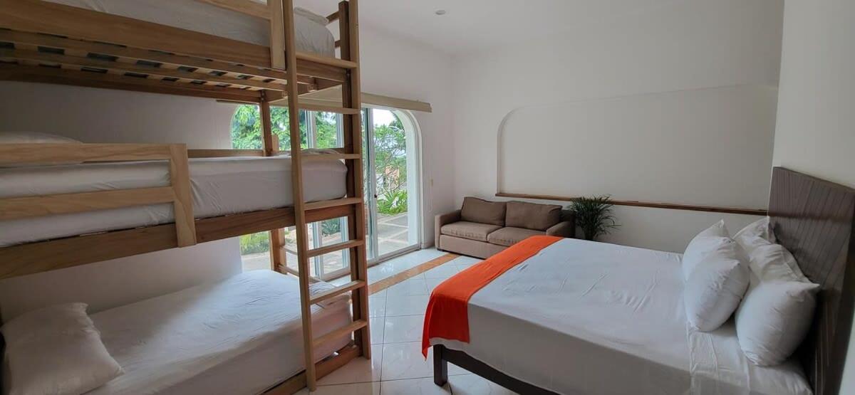 Villa Martha Garza Blanca - Private Heated Pool بويرتو فالارتا المظهر الخارجي الصورة