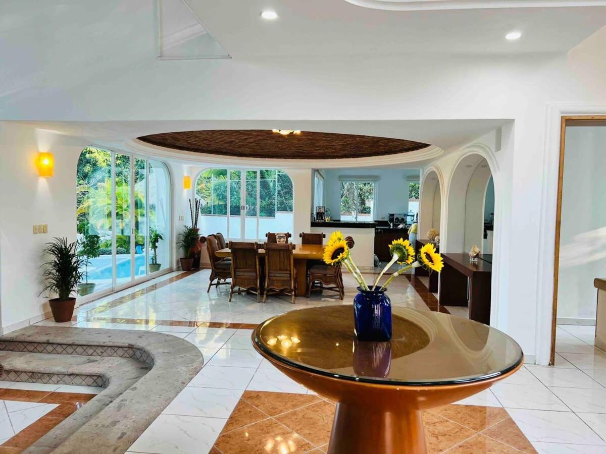 Villa Martha Garza Blanca - Private Heated Pool بويرتو فالارتا المظهر الخارجي الصورة